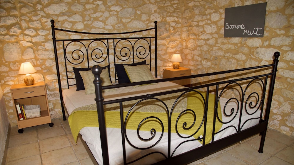 Classic Cottage, 2 Bedrooms, Accessible, Park View (Les Lavandes) photo 1