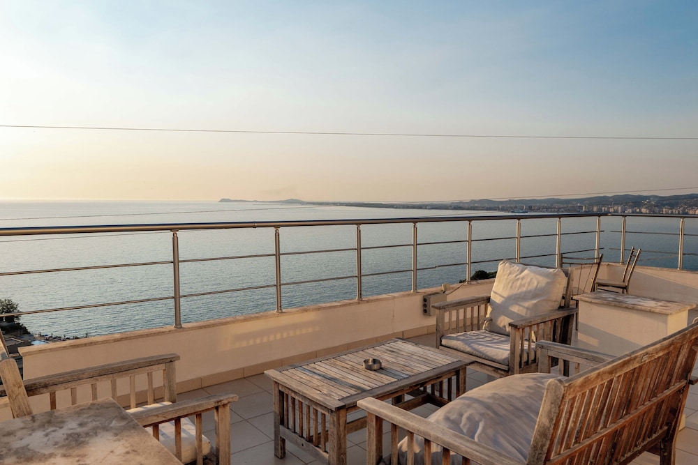 Triple Room, Balcony, Sea View
