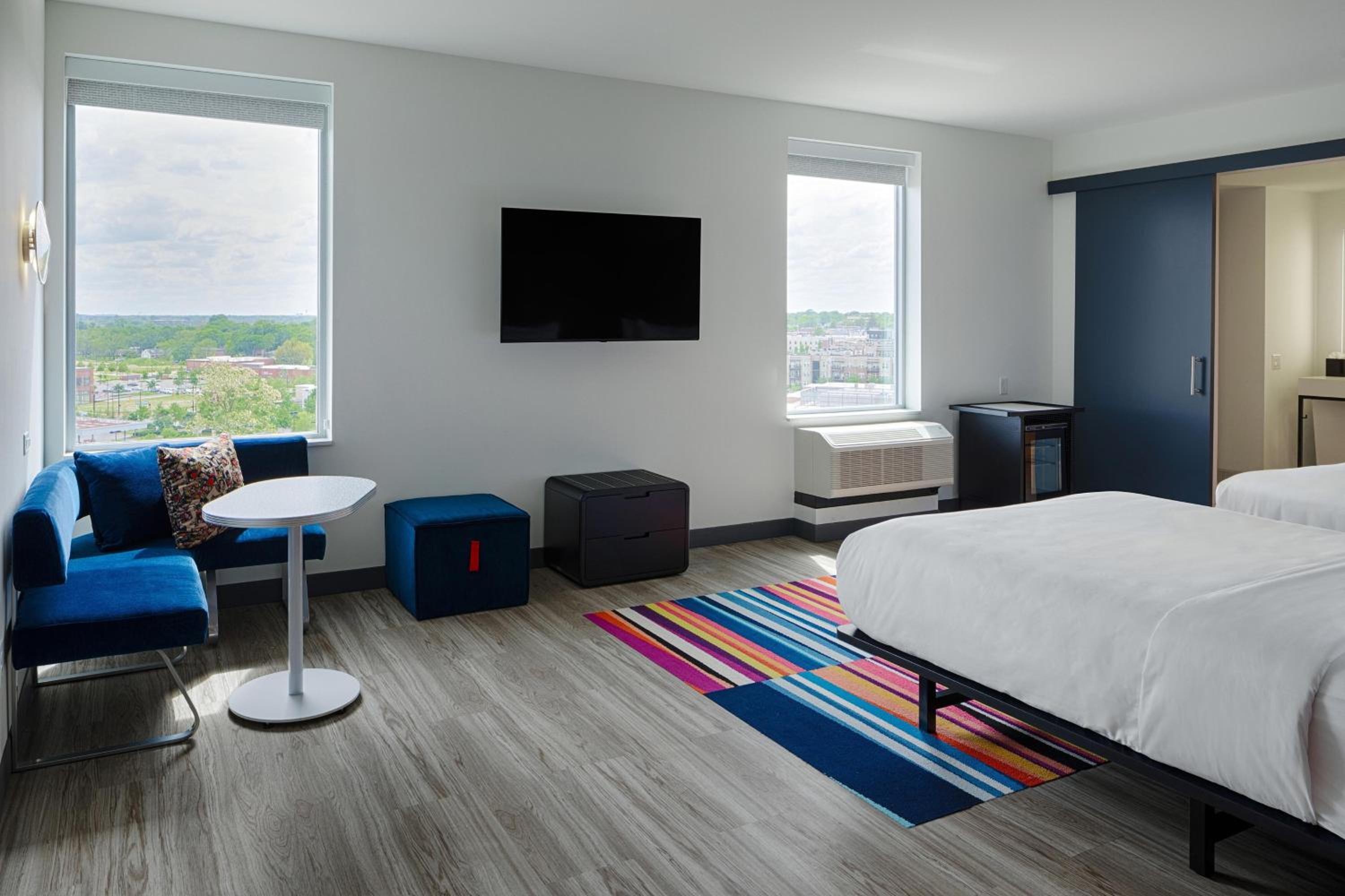 Queen Room with Two Queen Beds and Roll-in Shower - Mobility and Hearing Accessible - Photo 3