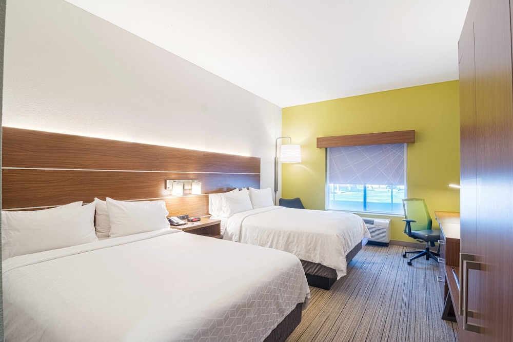 Standard Room, 2 Queen Beds, Accessible (Mobil Roll Shwr) - Photo 2