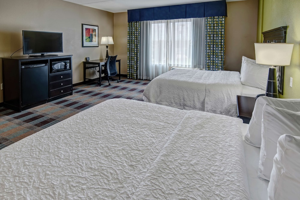 Room, 2 Queen Beds, Accessible, Non Smoking