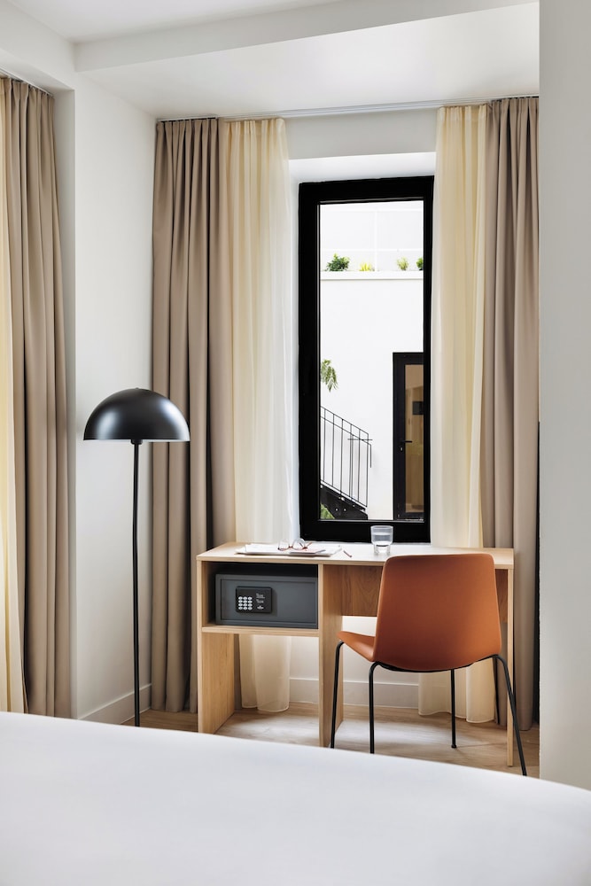 Sonder Yvette, Billede 4