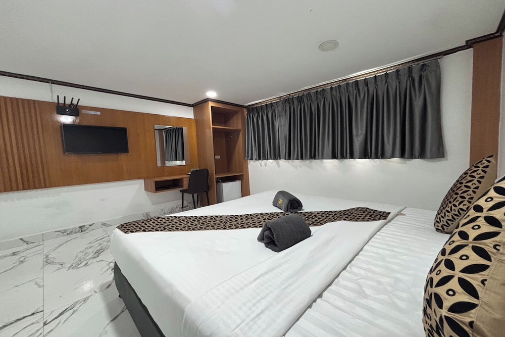 Basic Single Room, 1 Double Bed photo 2