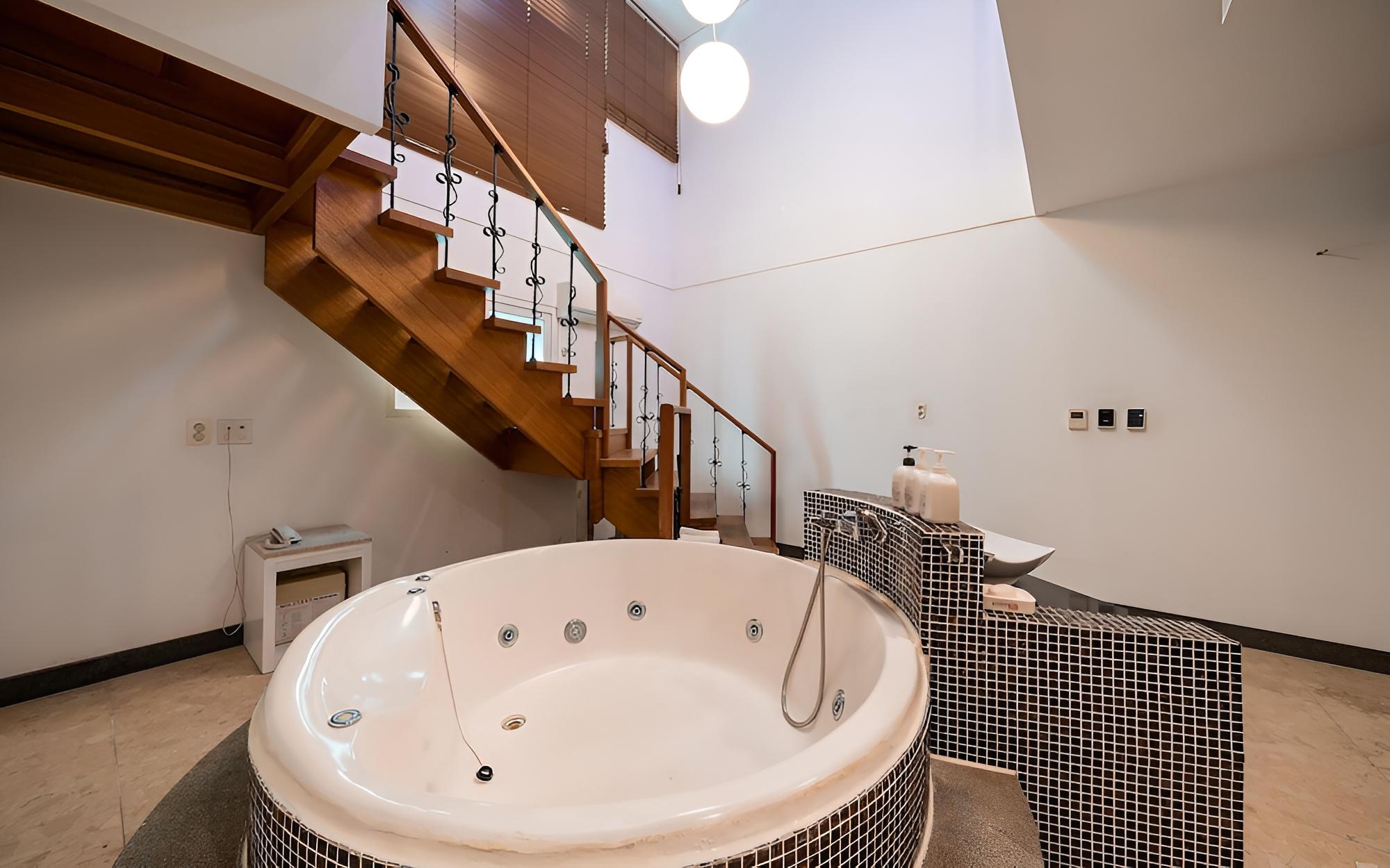 Room (VIP-Duplex) - Photo 22