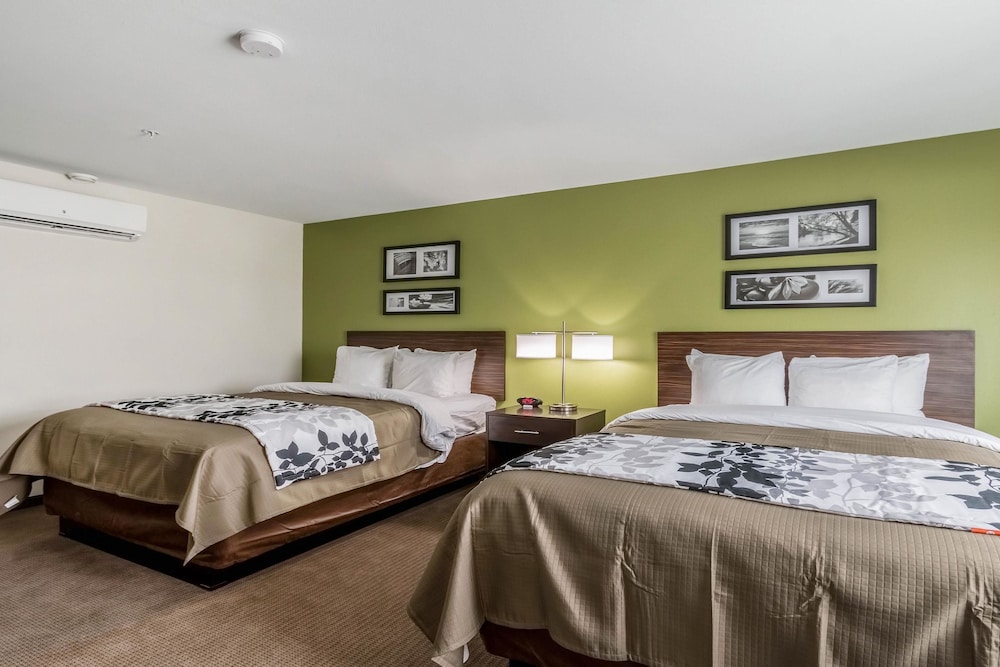 Room, 2 Queen Beds, Accessible, Non Smoking photo 1