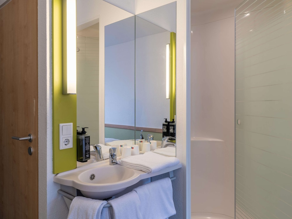 Double Room - Photo 11