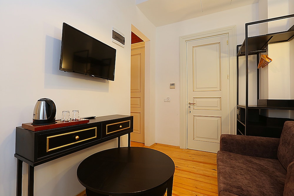 Deluxe Studio Suite photo 1