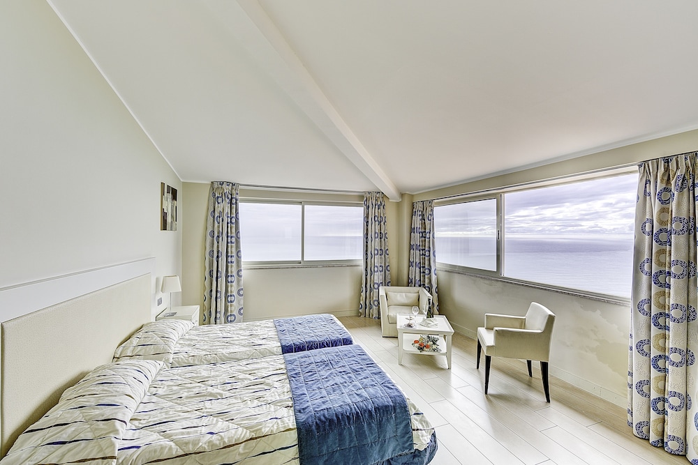 Double Room, Sea View - Photo 6