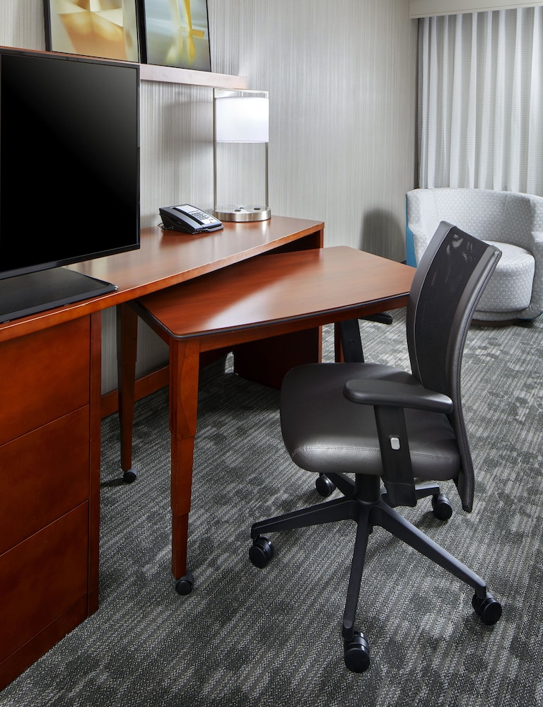 Room - Photo 5