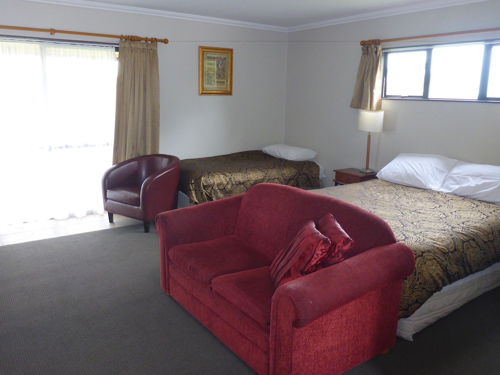Standard Studio, Non Smoking, Kitchenette (Studio Motels) photo 2