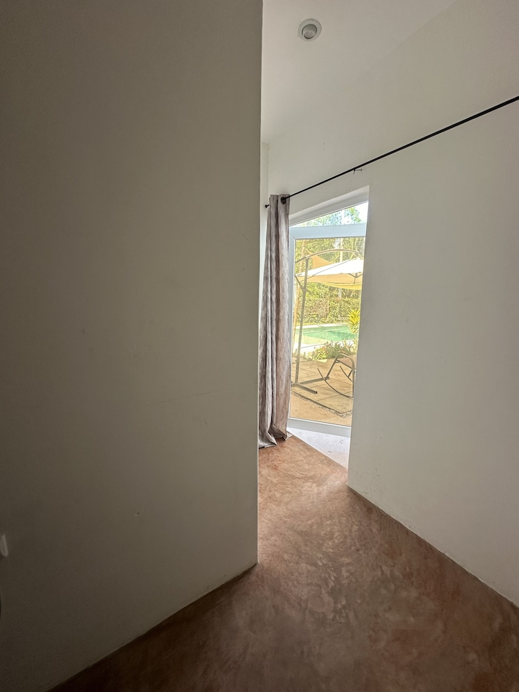 Basic Triple Room photo 2