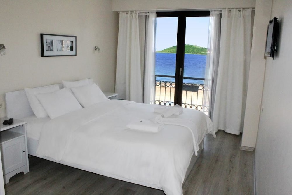 Standard Double Room, 1 Double Bed, Sea View photo 3