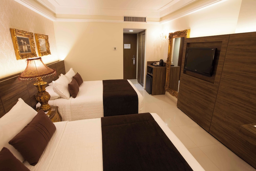 Deluxe Room, 2 Double Beds, Non Smoking, Oceanfront - Photo 4