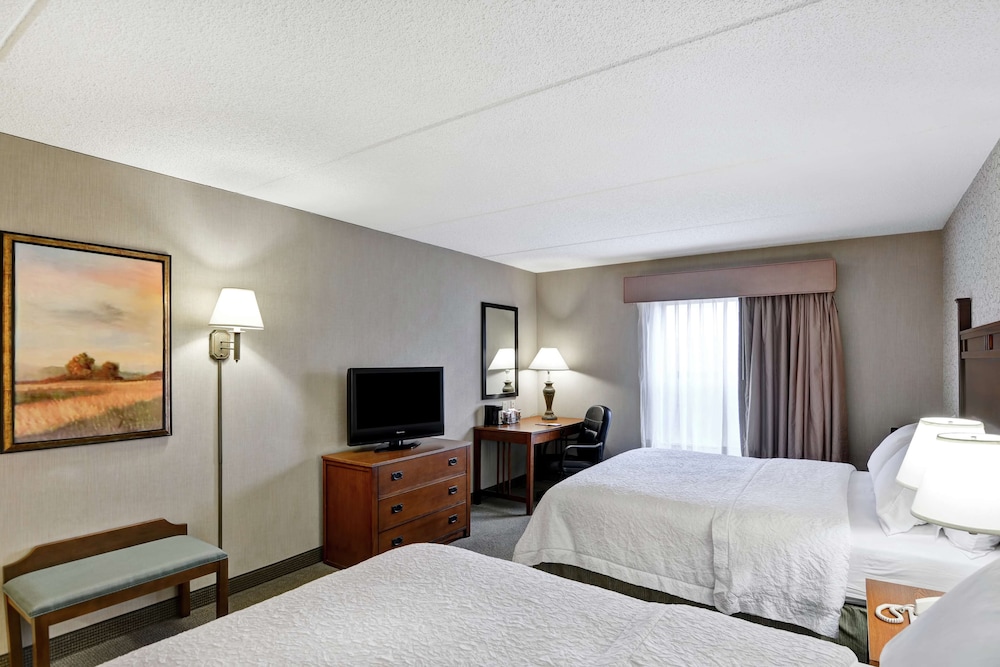 Room, 2 Queen Beds, Accessible, Non Smoking - Photo 1