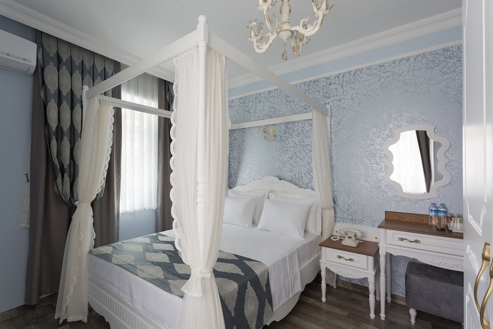 Standard Double Room photo 2