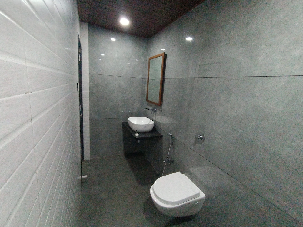Deluxe Room - Photo 5