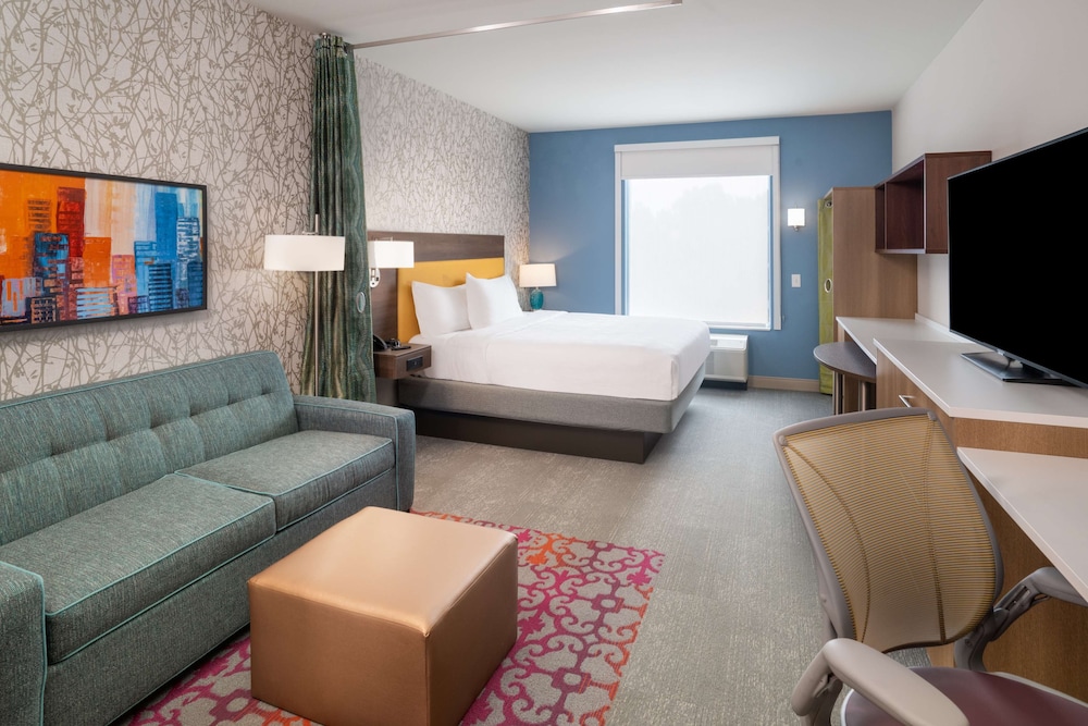 Studio Suite, 1 King Bed, Non Smoking - Photo 3