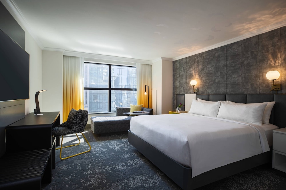 Room, 1 King Bed, City View