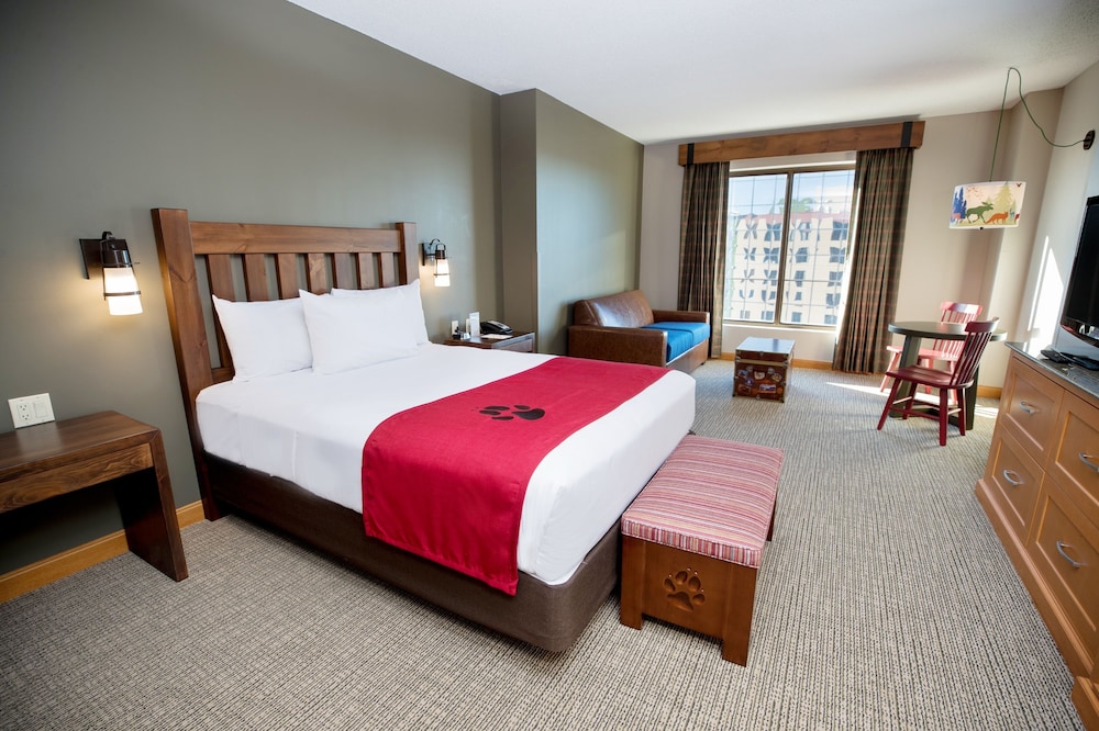 Deluxe Studio Suite (Water Park Included) photo 3