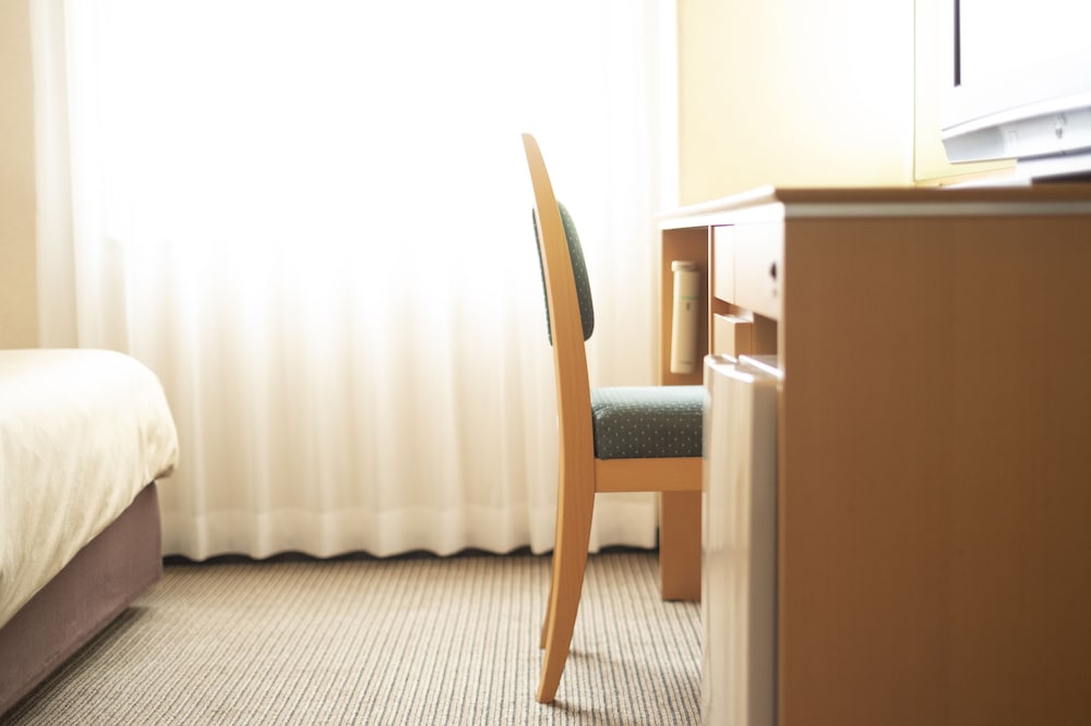 [Late Check-In Only After 5pm] Standard Semi Double Room, Non Smoking