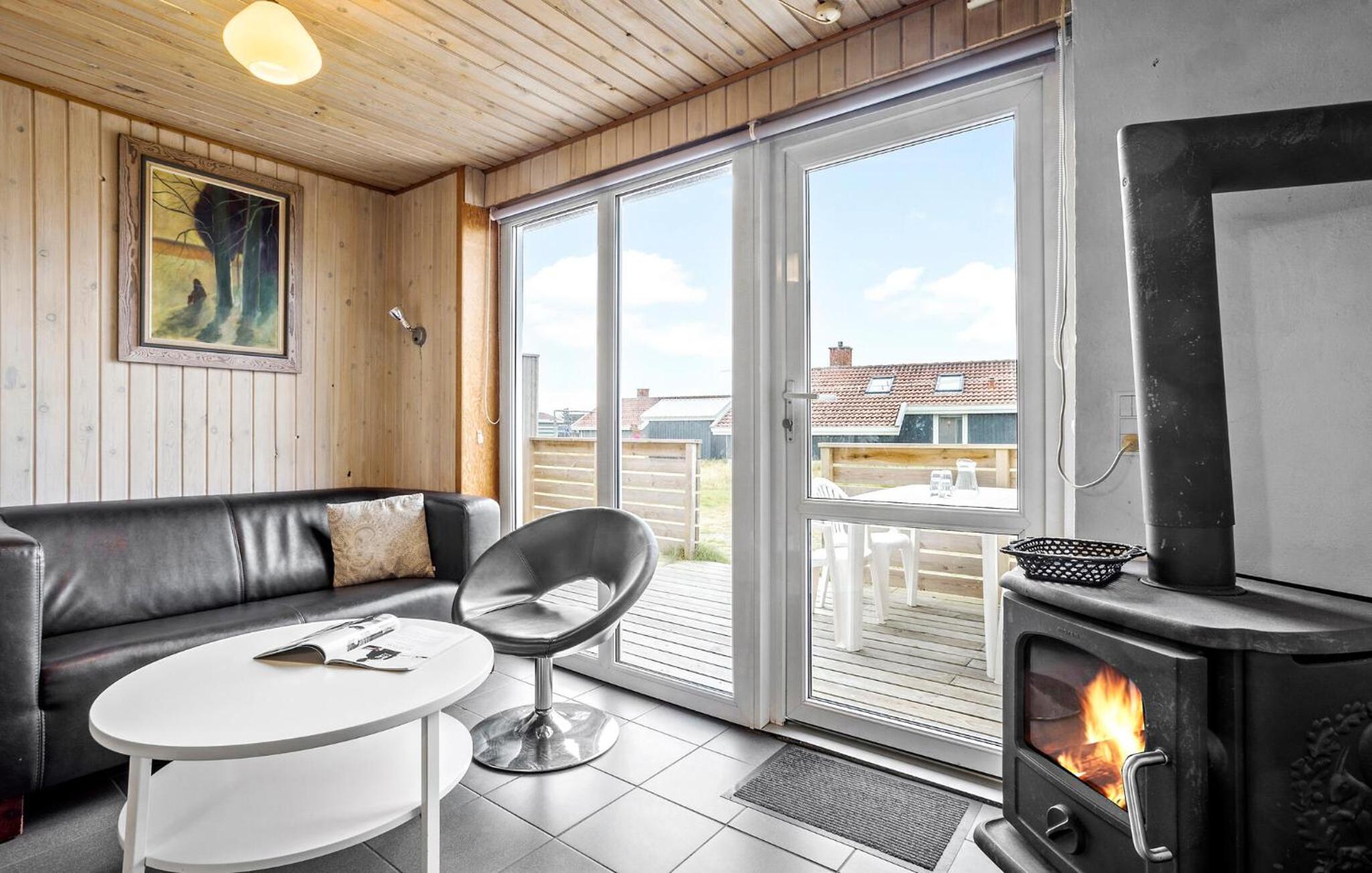 Two-Bedroom Holiday Home photo 2