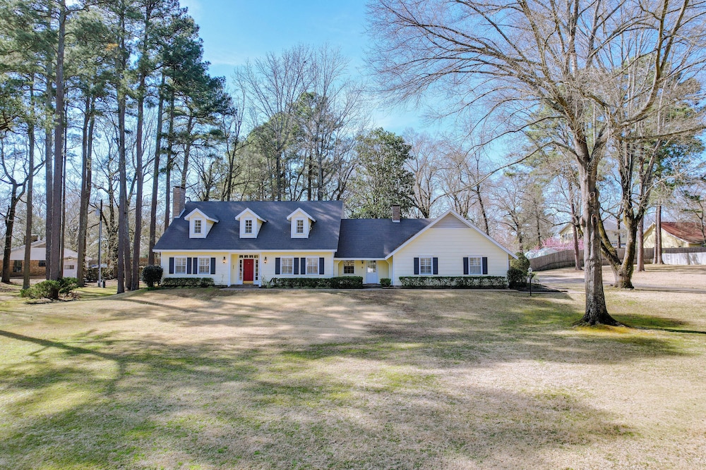 House (6 Bedrooms) photo 1