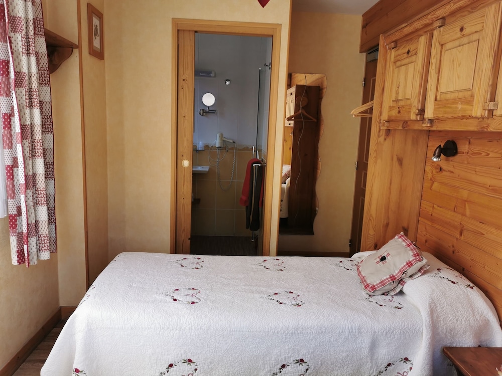 Single Room photo 1