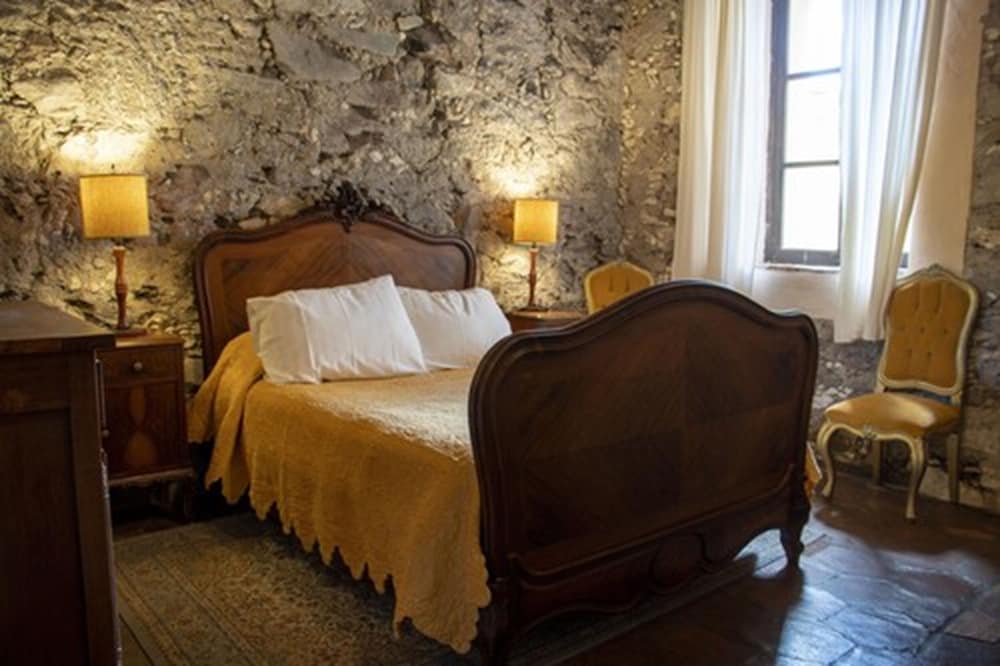 Queen Suite, 1 Double bed, No smoking V