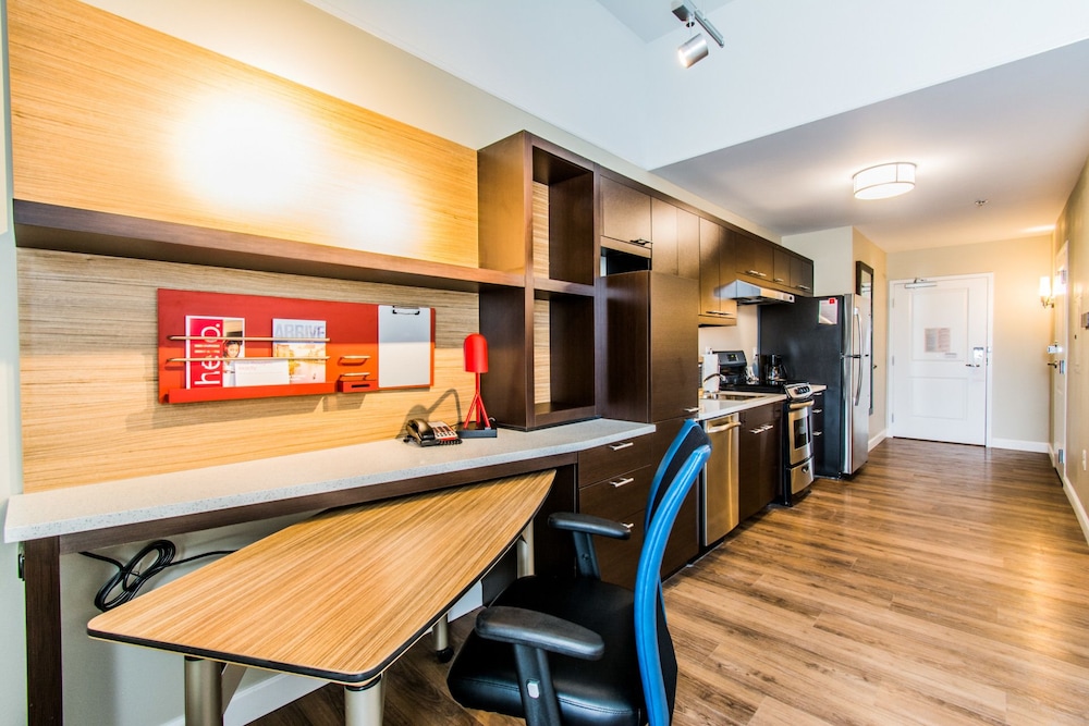 Suite, 1 Bedroom photo 2
