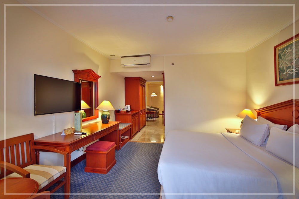 Junior Suite, 1 Bedroom - Photo 2