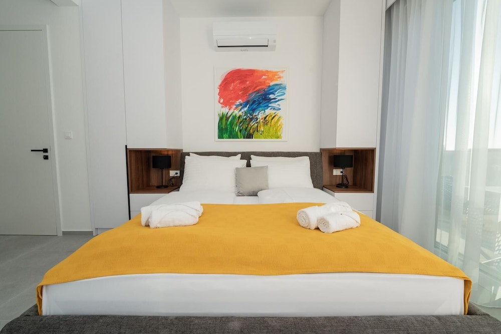 Luxury Villa, 4 Bedrooms, Private Pool