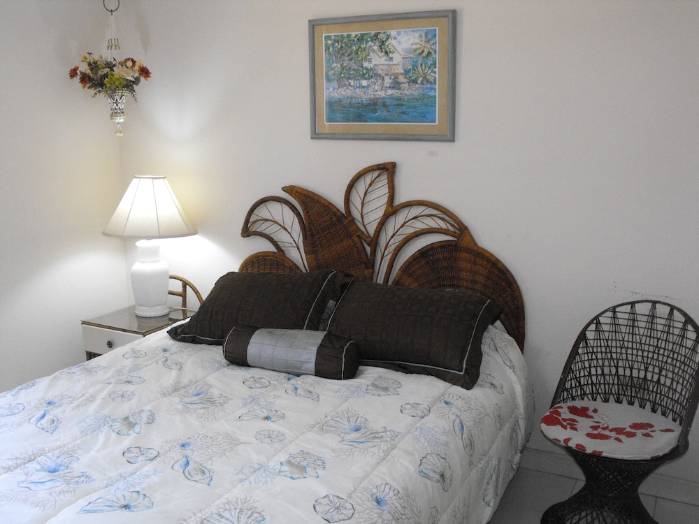 Comfort Apartment, 1 Bedroom, Balcony, Partial Ocean View photo 3