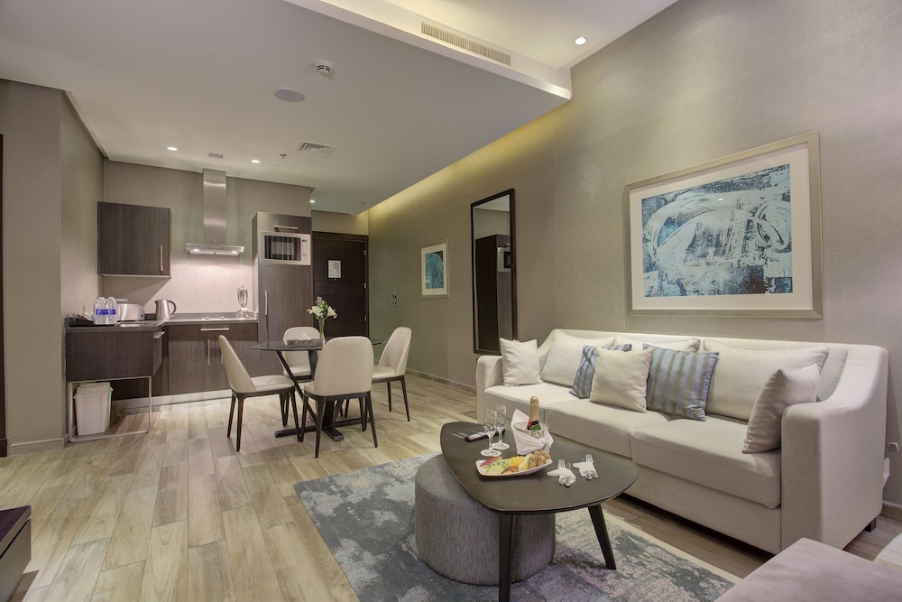 Grand Suite, 2 Bedrooms photo 3