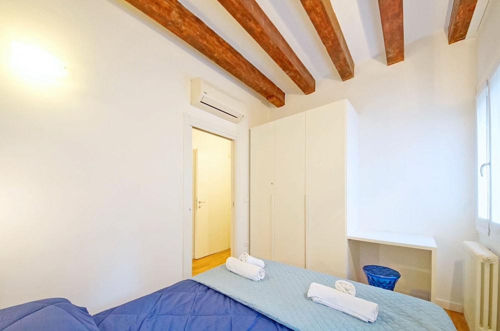 Apartment photo 3