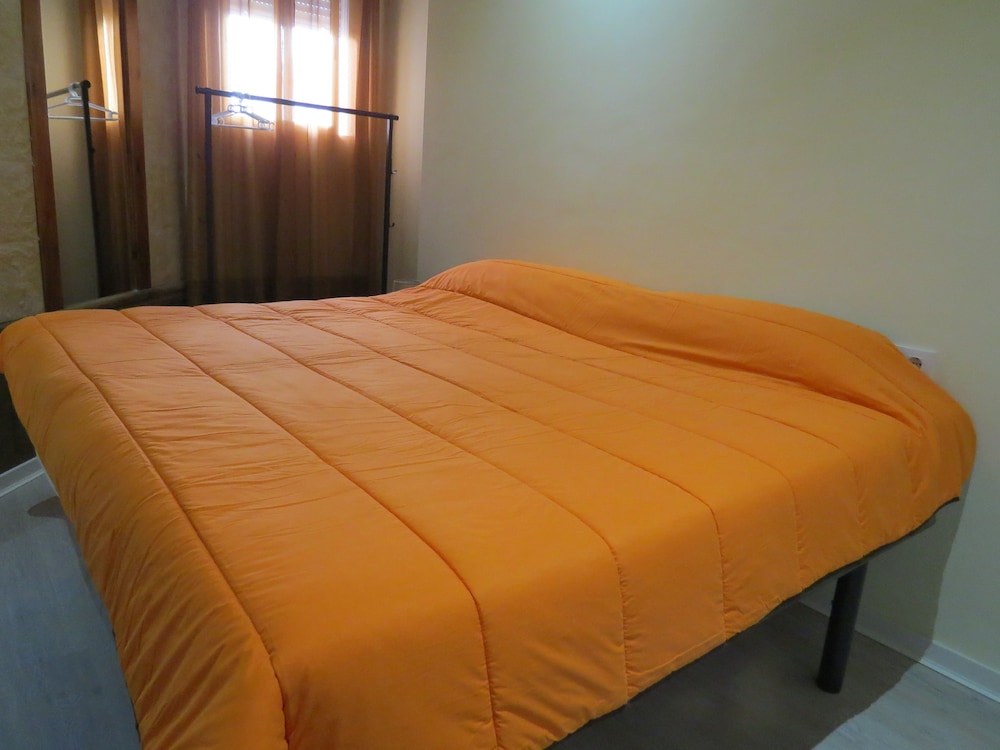 Apartment, 1 Bedroom - Photo 2