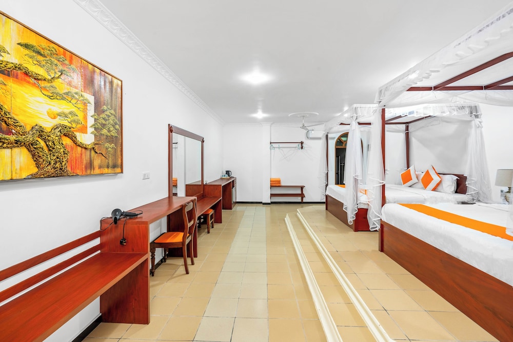Family Suite, Pool View photo 2