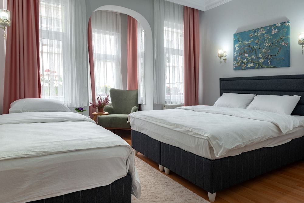 Family Condo, 2 Bedrooms, City View photo 1