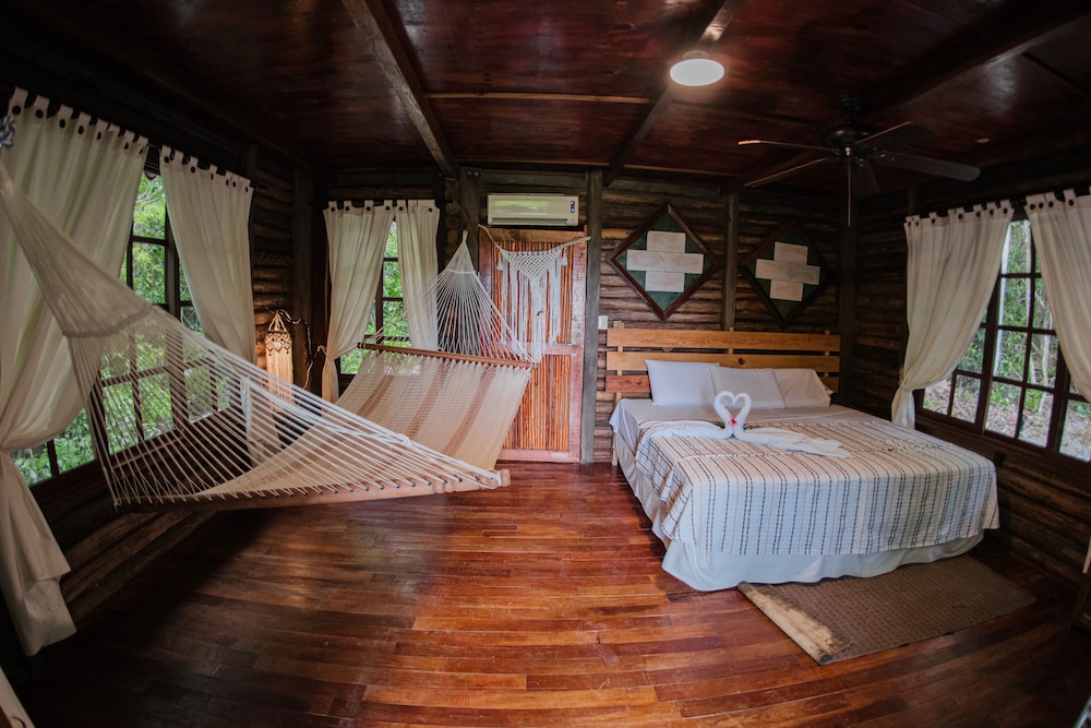 Cabin, 1 King Bed, Balcony