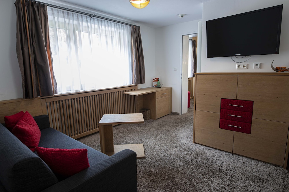 Comfort Suite photo 2