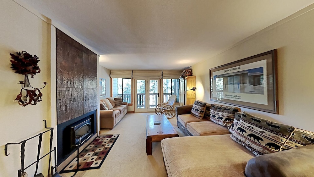 Condo, 1 Bedroom