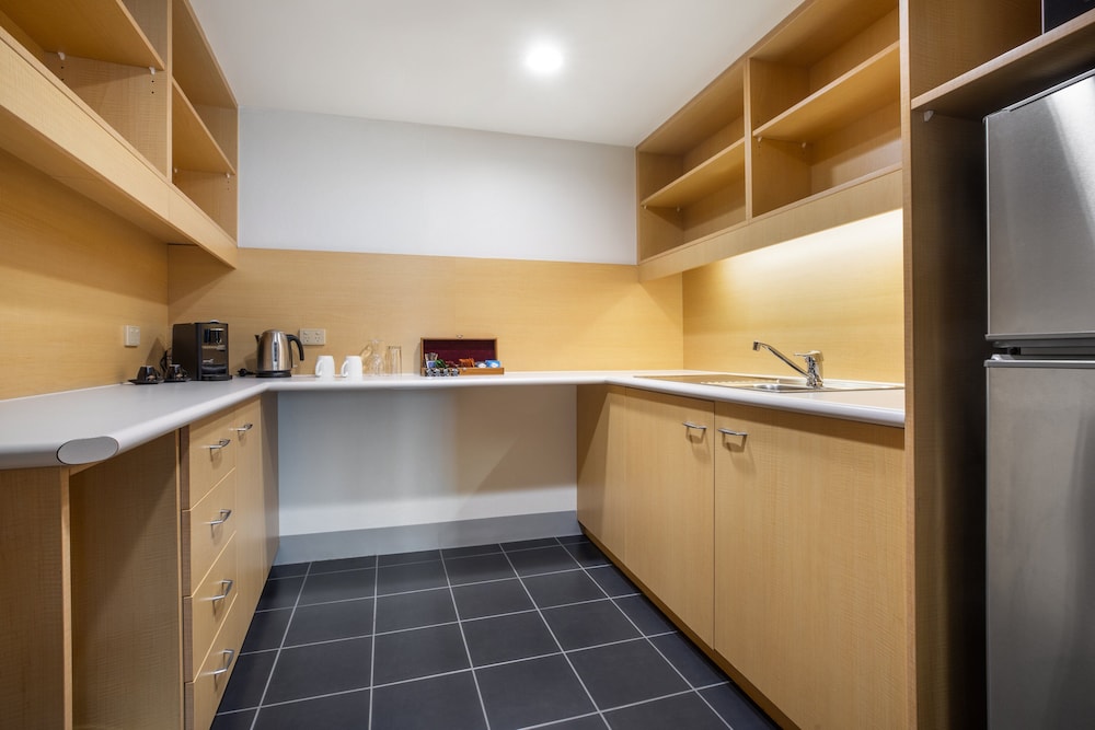 Suite, 1 King Bed (High Floor)