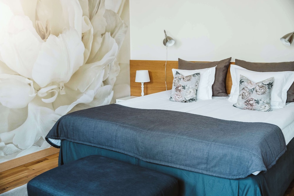 Executive Suite, 1 King Bed, Non Smoking - Photo 1