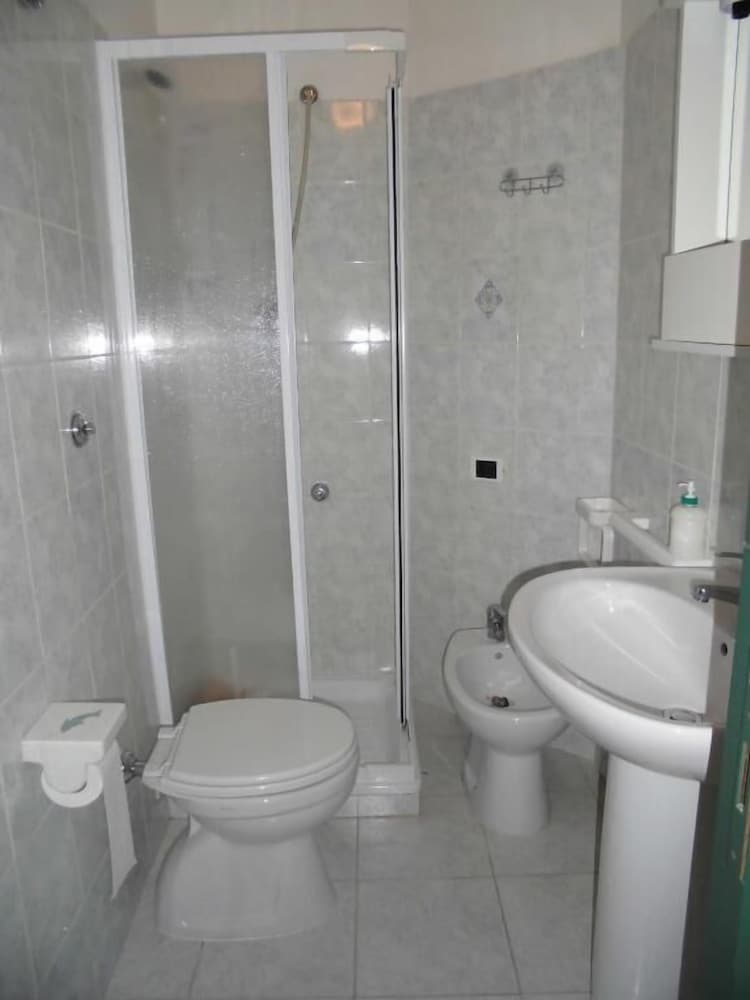 Classic Triple Room photo 3