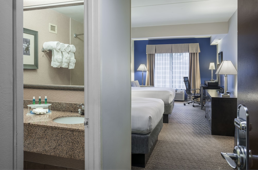 Standard Room, 2 Double Beds - Photo 2