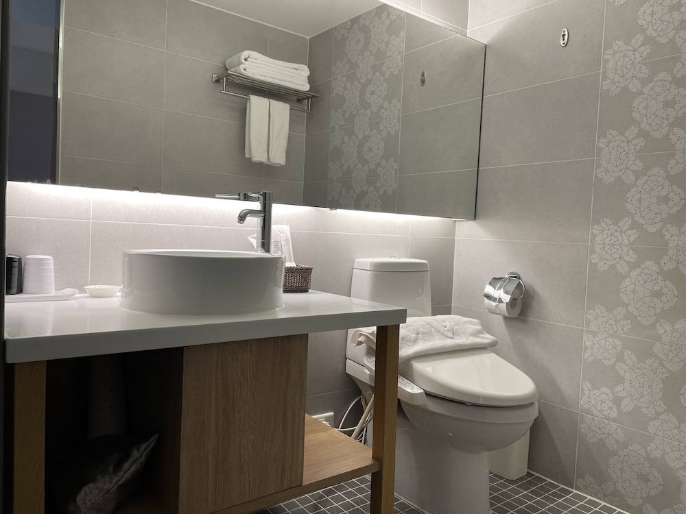Business Twin Room photo 3
