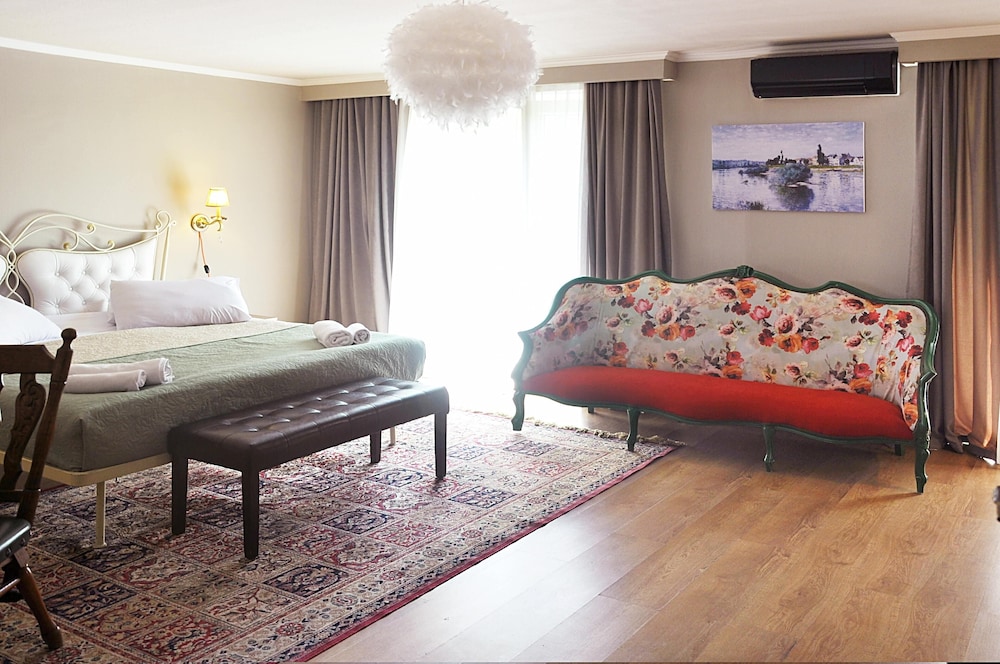 Suite, 2 Bedrooms photo 1