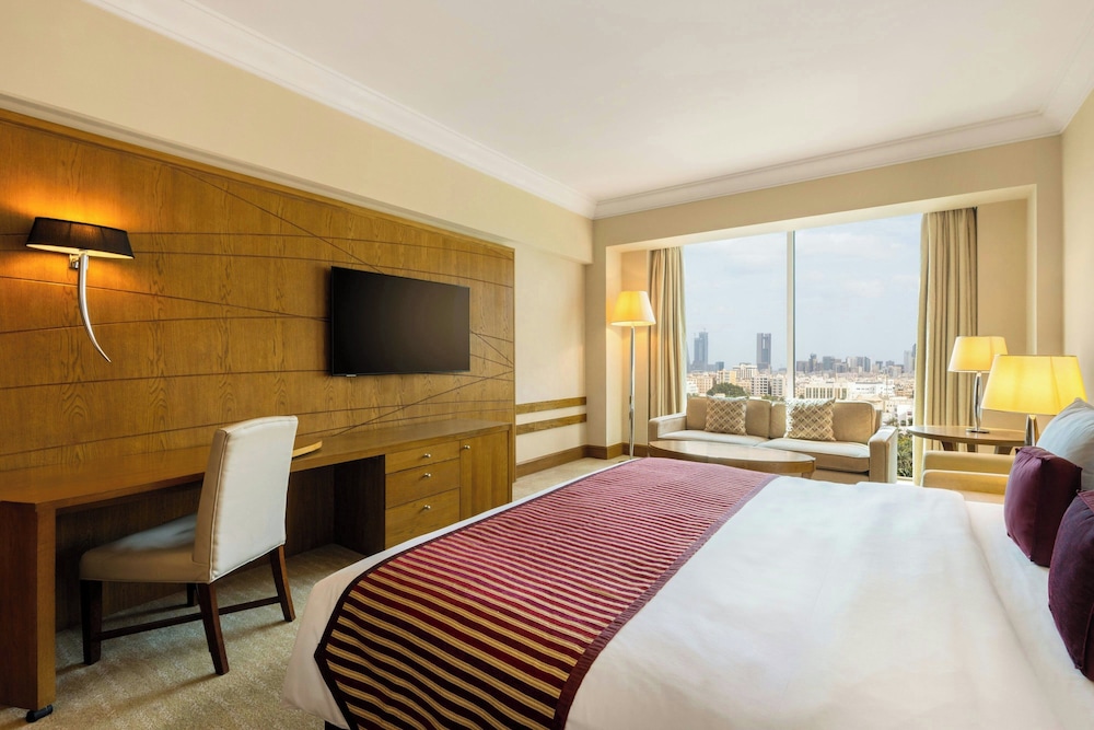 Grand Room, 1 King Bed