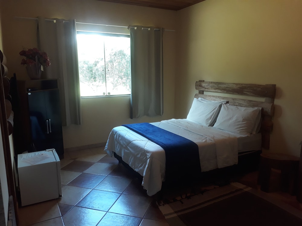 Deluxe Suite, Bathtub, Mountain View photo 1