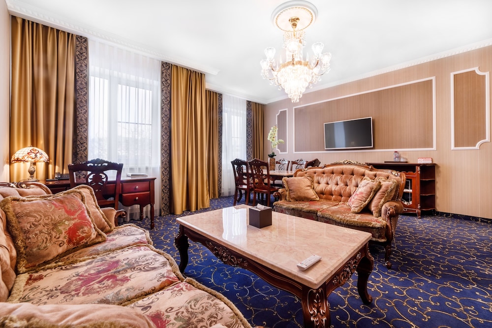 Suite, 1 Bedroom photo 2