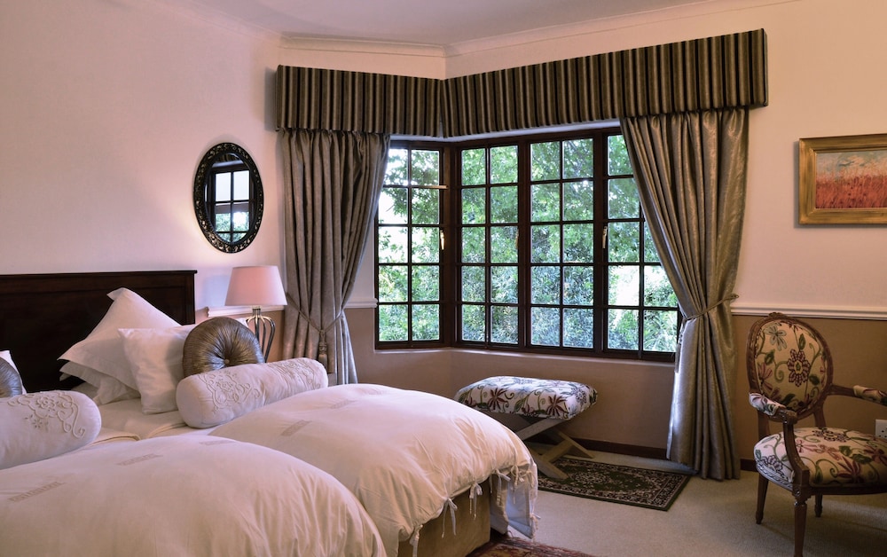 Luxury Suite photo 2